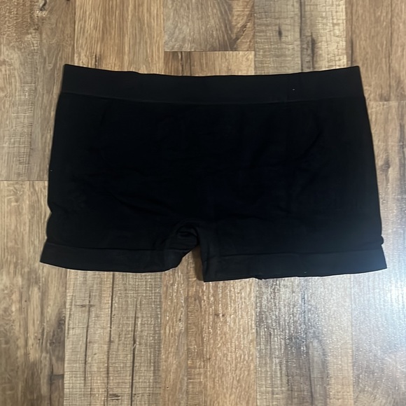 Spirit Black Boy Shorts - Picture 2 of 2